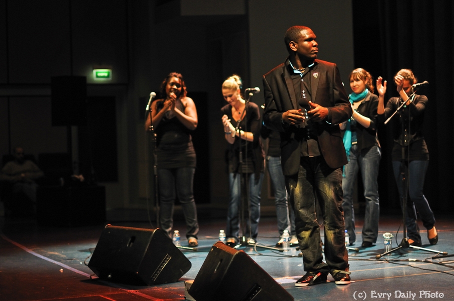 Evry Daily Photo - Telethon Evry 2010 - Concert Evry University Gospel - large - 5243497369.jpg
